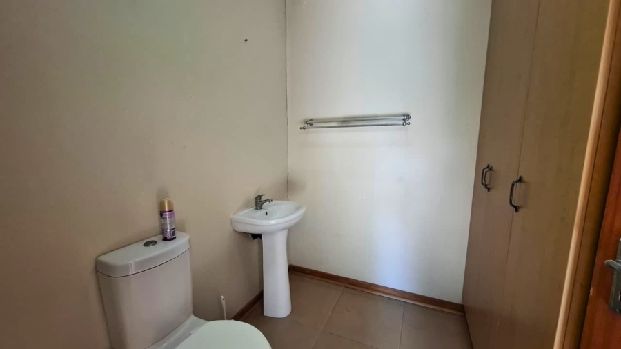 4 Bedroom Property for Sale in Universitas Ridge Free State